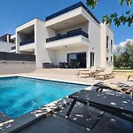 S&l Vodice Villa