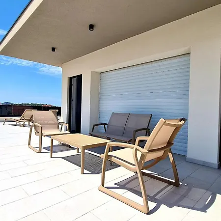 S&l Vodice Vila Srima