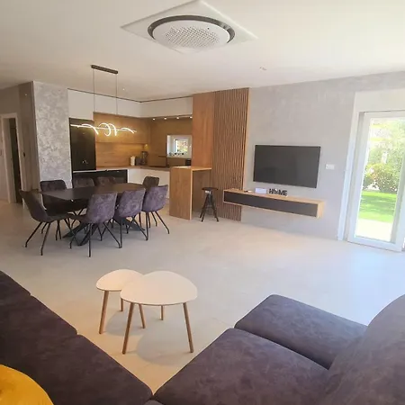 S&l Vodice Vila Srima